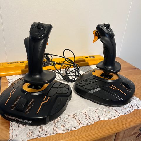 Thrustmaster 16000M Flightstick FCS