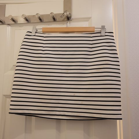 Kort skjørt, Vero Moda str M