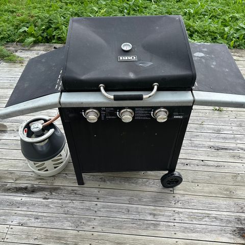 Gassgrill med gassbeholder 5l i kompositt selges