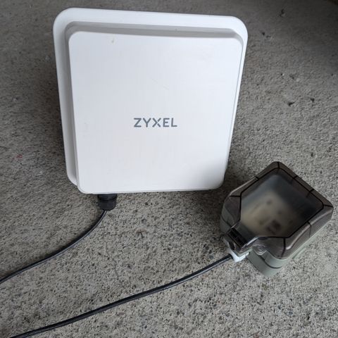 Telia 5G/4G/3G modem antenne  Zyxel NR7101