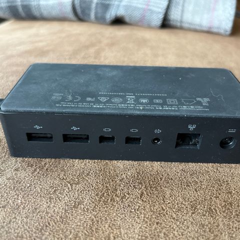 Microsoft Surface Dock 2 (modellnr 1661)