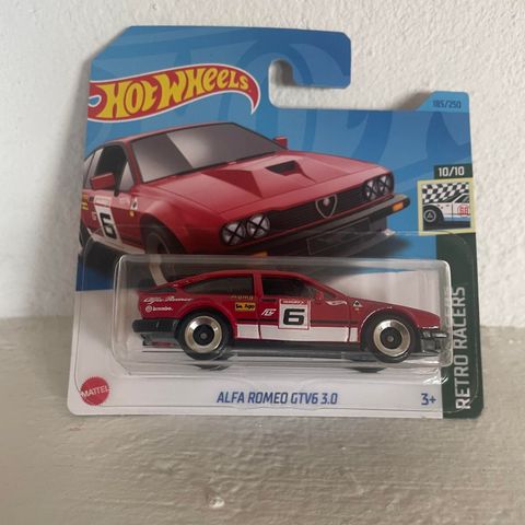 HOT WHEELS ALFAROMEO GTV6 3.0