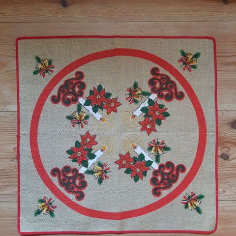 Retro duk I jute 44x45 cm - Sender gjerne!