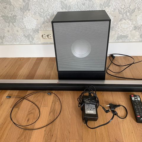 Wireless Active Subwoofer / Lydplanke og aktiv subwoofer