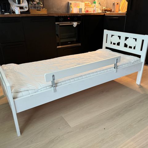 KRITTER Seng med ribbebunn, hvit, 70x160 cm