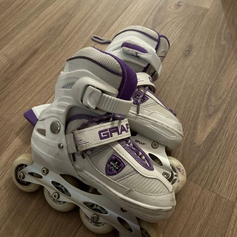 Rulleskøyter/ roller blades str 31/34