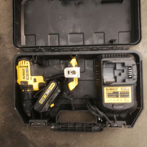 Selger DeWalt 18W XR verktøy (uten) batrerier