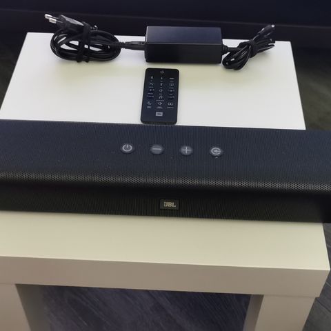 JBL Sound Bar Studio selges