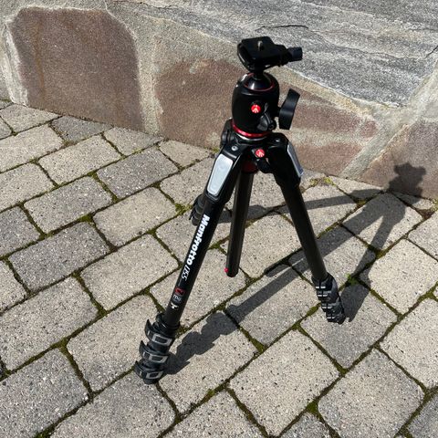 Manfrotto 055 Carbon tripod med kulehode arca swiss!