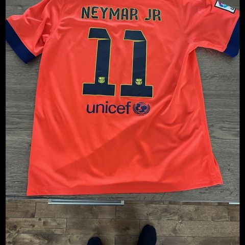 Ønsket kjøp av Neymar Jr drakt