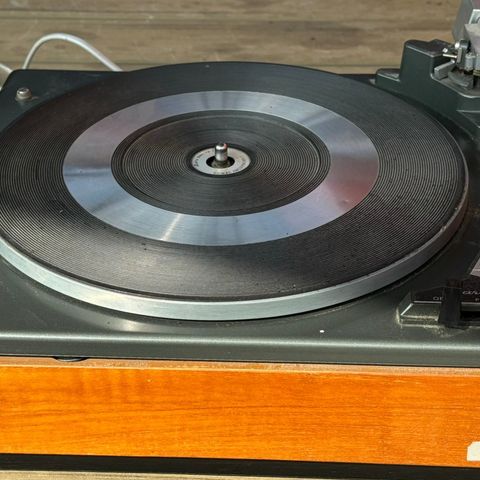 Retro platespiller, Garrard stereo