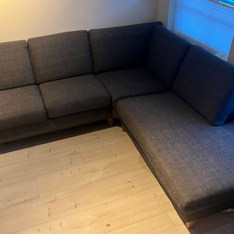 Mørkegrå hjørnesofa fra Skeidar