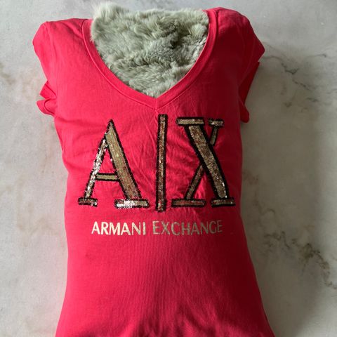 Armani t shirt