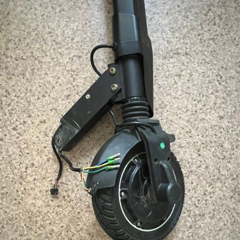 InMotion L8F Electric Scooter