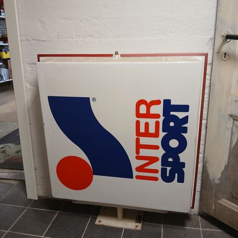 Intersport lyskasse skilt