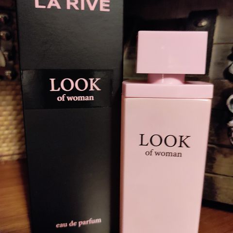 La rive Look of woman