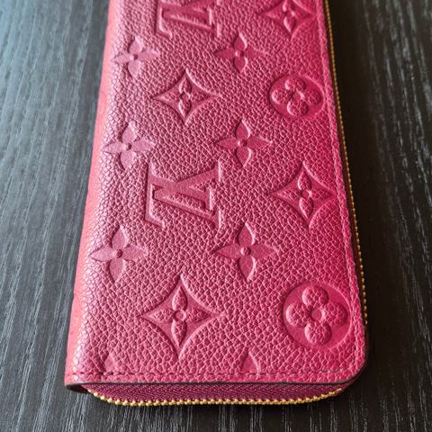 Louis Vuitton Clémence Wallet Burgunder