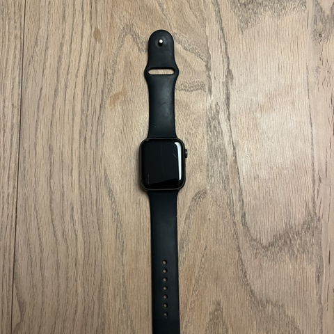 Apple Watch series 5 44mm selges