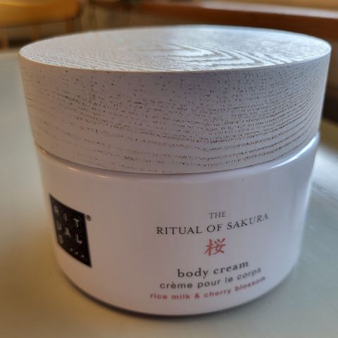 The Rituals of sakura body cream 220ml