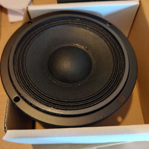 Eminence alpha 4-4 4"