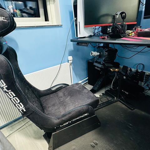 Fanatec dd pro (5 nm ) + club sport + playseat