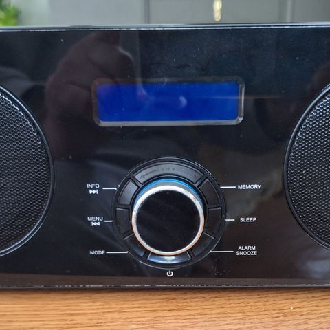 Scansonic 300 dab radio