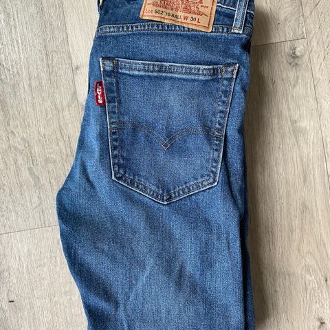 Diverse jeans kr 100