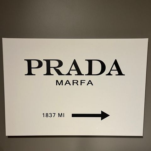 Prada Marfa Lerret