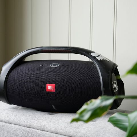 JBL Boombox 2