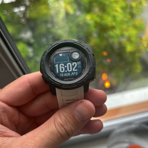 Garmin instinct solar tactical