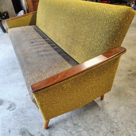 Retro sofa/sovesofa (redusert pris)