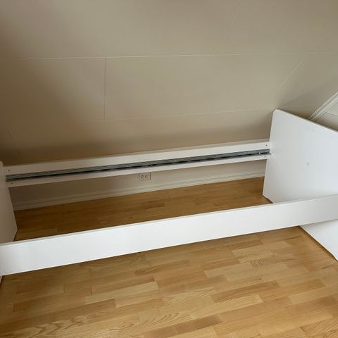 Seng ikea 90x200