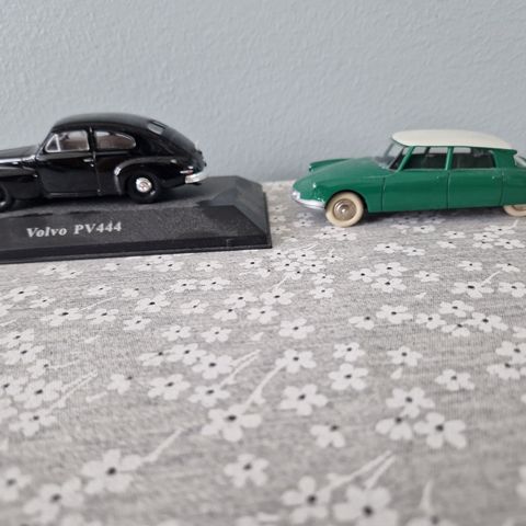 Volvo PV444 og Citroen DS19