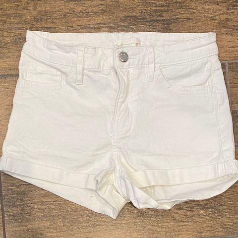 Hvit denim shorts