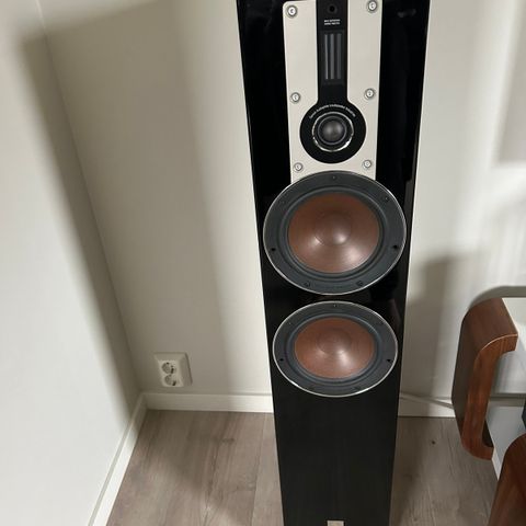 Dali opticon 6 med nad T758v3