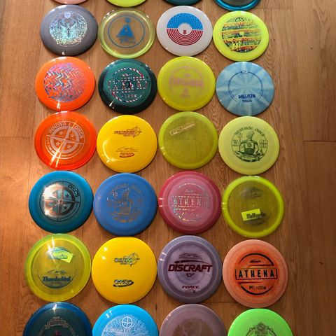 Disc golf-Masse disker fra MVP, Discraft,  Discmania, Innova