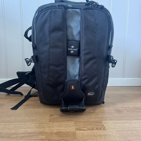 Lowepro Vertex 200 AW