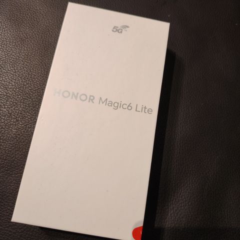 Nesten ubrukt Honor Magic 6 Lite 5G 256GB / 8GB