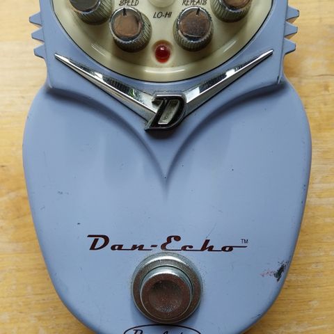 Danelectro Dan-Echo