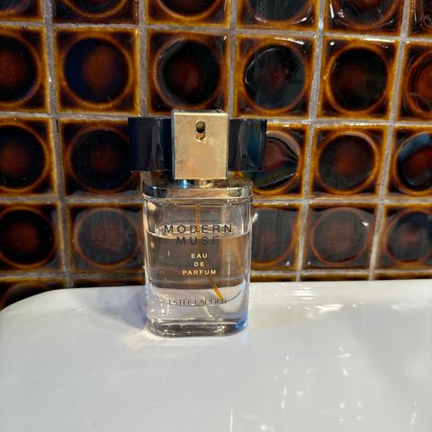 Modern Muse Estee Lauder