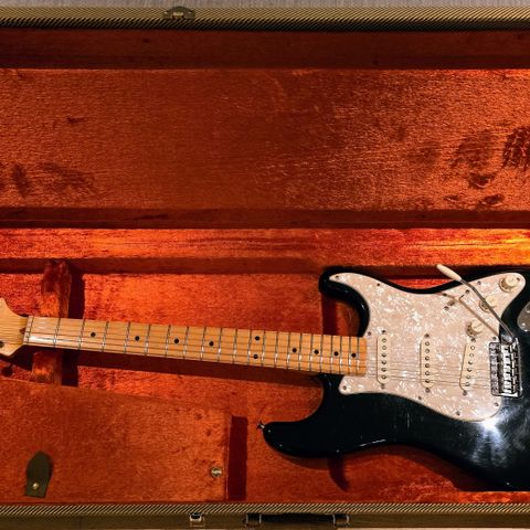 Fender American Vintage '57 Stratocaster Reissue, Maple Fingerboard, Black