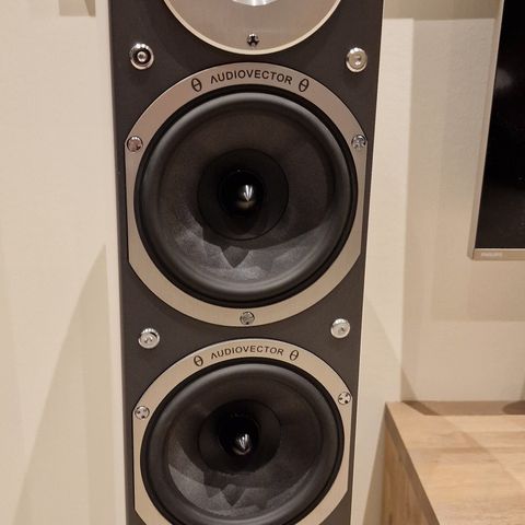 Audiovector sr3 Arreté