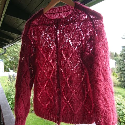 Holme Cardigan fra Knitteriet