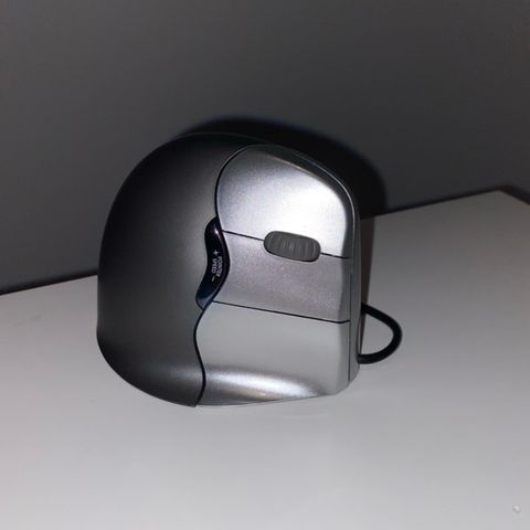 Evoluent VerticalMouse 4