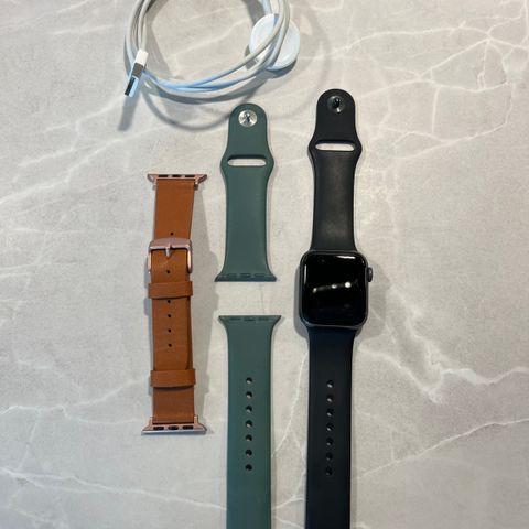 Apple Watch Series 4, 40mm