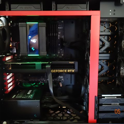 IN WIN 509 ROG edition, Black and Red.