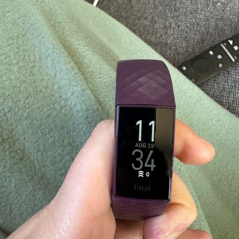 Fitbit charge 4