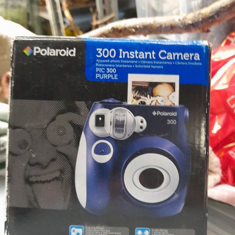 Instant camera