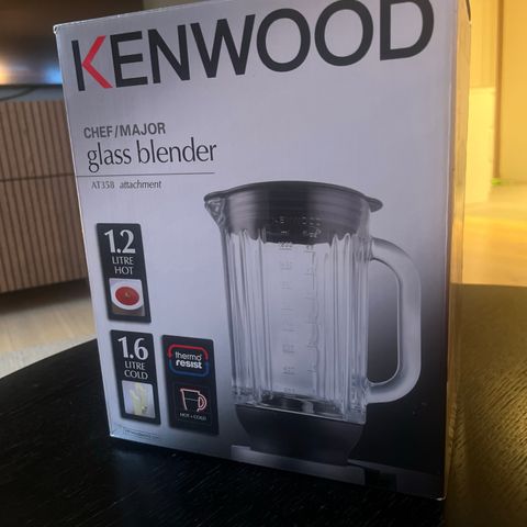 Ubrukt Kenwood (chef/major) glass blender selges (nedsatt pris)