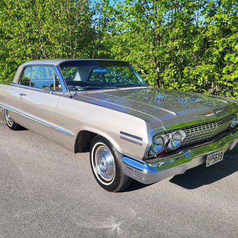 Leie Chevrolet Impala 1963 modell med sjåfør, til ditt arrangement/bryllup?